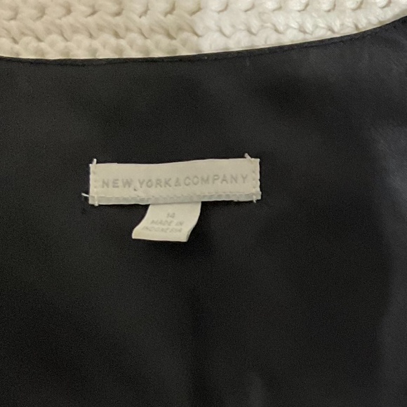 New York & Company women Black Vest 14 button up tuxedo office business casual - Picture 13 of 16